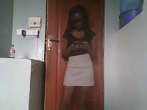 Prettybecs online show from September 2025 10:26:02 AM