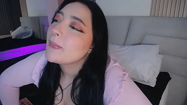 Miss Loise online show from November 2025 03:49:01 AM