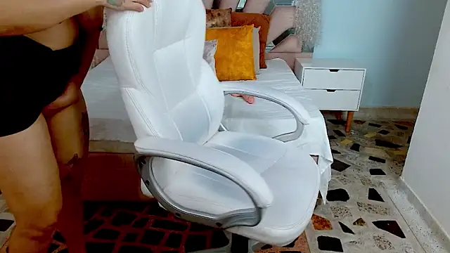 sophia hadid online show from December 2024 09:58:02 PM