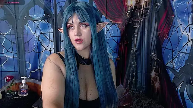 Snapshot of cristina_blu21 chatting on June 2026 11:14:01 AM cristina blu21 online show from June 2026 11:14:01 AM