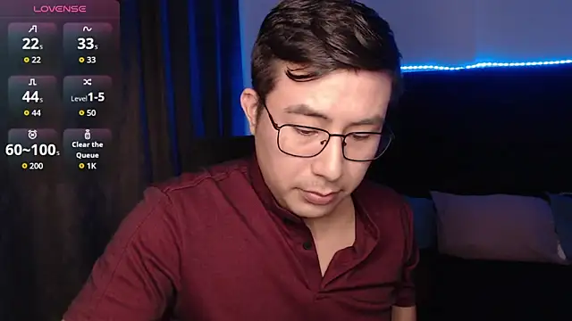 andrewmhilton  online show from April 2026 04:52:01 AM