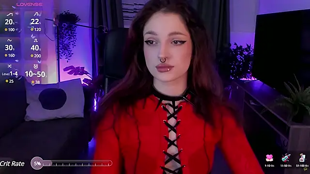 Snapshot of BratzieDarsie chatting on December 2024 09:02:01 AM BratzieDarsie online show from December 2024 09:02:01 AM