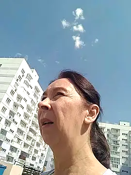 Snapshot of Celine_Faer1 chatting on June 2026 05:43:02 AM Celine Faer1 online show from June 2026 05:43:02 AM