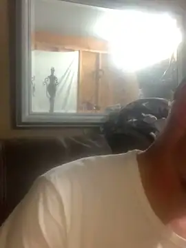 Snapshot of Midwestalpha chatting on June 2026 06:29:02 AM Midwestalpha online show from June 2026 06:29:02 AM