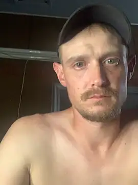 Snapshot of Midwestalpha chatting on June 2026 06:16:02 AM Midwestalpha online show from June 2026 06:16:02 AM