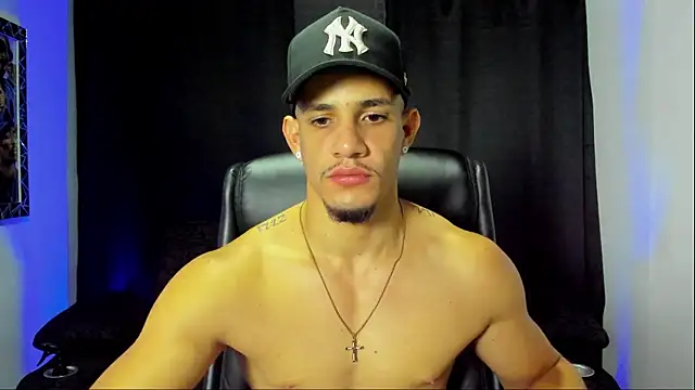 jhonnysnow17 online show from October 2025 02:44:01 AM