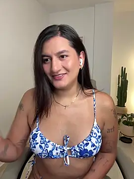 Snapshot of ari_artis chatting on February 2026 10:10:02 PM ari artis online show from February 2026 10:10:02 PM