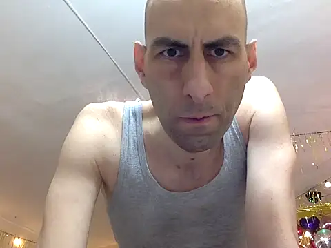 HandsomeAlfie online show from March 2026 02:04:01 AM