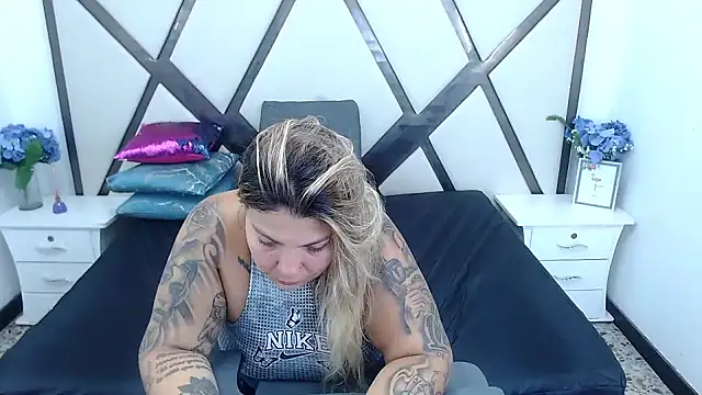 ChloexBigAss online show from January 2025 08:56:01 PM