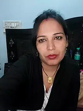 Poojabhabi101 online show from December 2024 05:25:01 PM