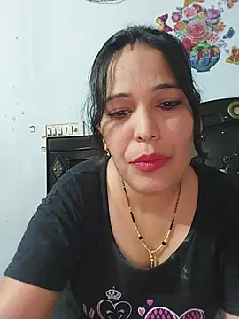 Snapshot of Poojabhabi101 chatting on June 2026 07:30:01 AM Poojabhabi101 online show from June 2026 07:30:01 AM
