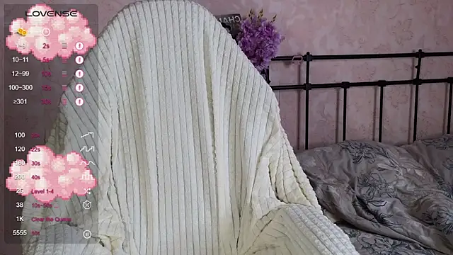 lil luna x online show from June 2026 07:40:02 PM