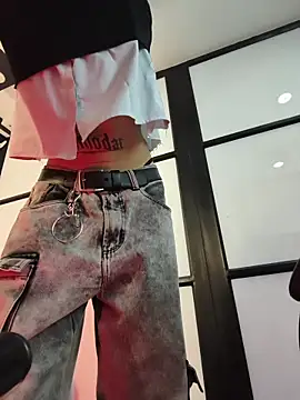 mal x online show from December 2025 05:58:02 AM