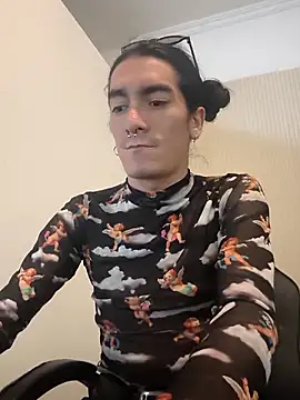 mal x online show from April 2026 12:00:01 AM