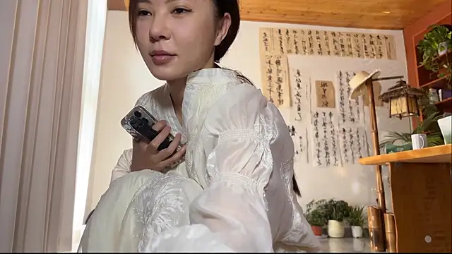 grandeeney online show from March 2026 06:52:02 AM