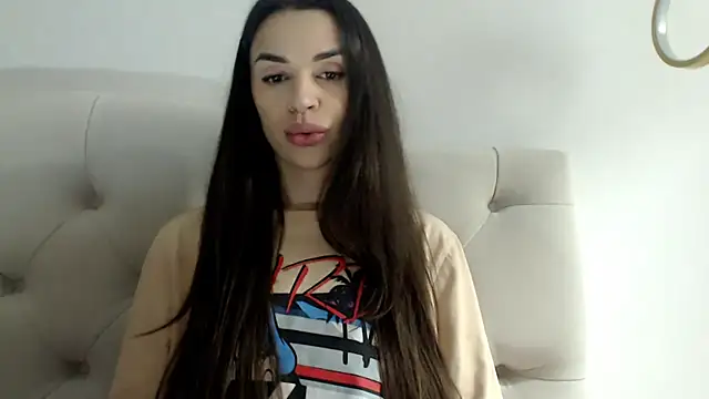 Snapshot of Mika_Gold chatting on February 2026 07:26:01 PM Mika Gold online show from February 2026 07:26:01 PM