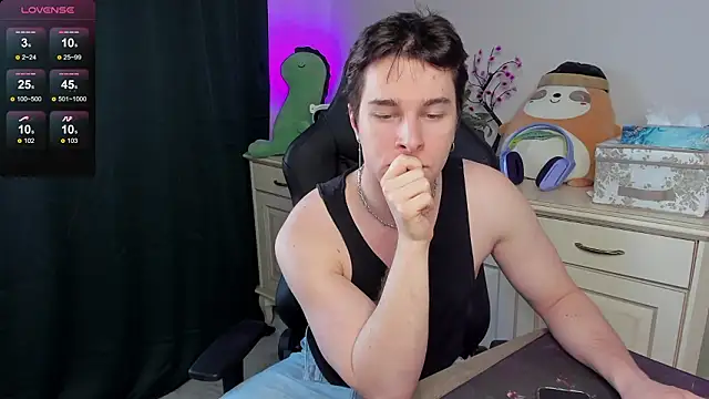 Snapshot of Vincent_Strong chatting on February 2026 08:46:02 AM Vincent Strong online show from February 2026 08:46:02 AM