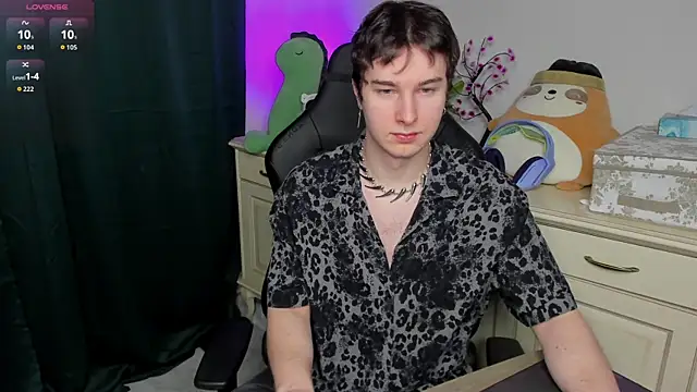 Snapshot of Vincent_Strong chatting on February 2026 07:35:02 AM Vincent Strong online show from February 2026 07:35:02 AM