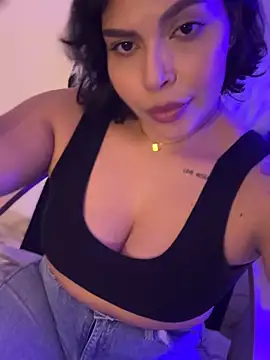 GigiiStone online show from November 2025 09:57:02 PM