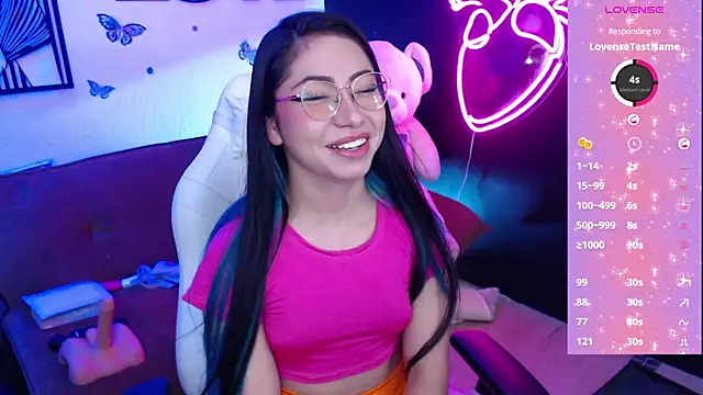 Snapshot of demyanderson_ chatting on December 2024 11:14:02 PM demyanderson online show from December 2024 11:14:02 PM