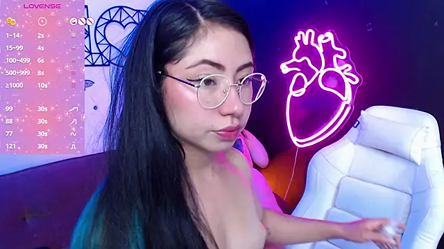 Snapshot of demyanderson_ chatting on January 2025 01:27:01 AM demyanderson online show from January 2025 01:27:01 AM