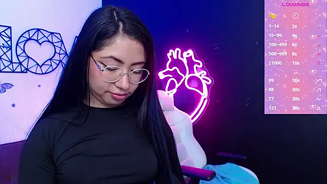 Snapshot of demyanderson_ chatting on February 2025 03:08:02 AM demyanderson online show from February 2025 03:08:02 AM