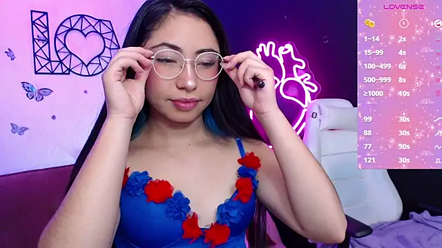 Snapshot of demyanderson_ chatting on February 2025 08:53:02 PM demyanderson online show from February 2025 08:53:02 PM