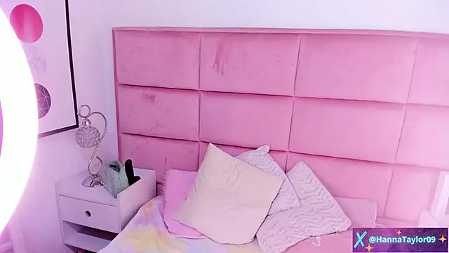 HannaTaylor online show from December 2024 05:50:01 AM