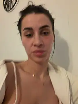 AlexiaStepahn online show from March 2026 07:22:02 PM