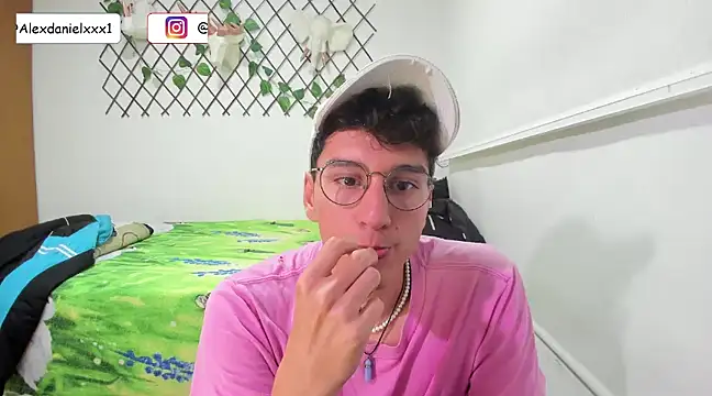 Jackson Careyy online show from March 2025 11:18:02 PM