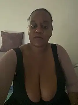 LiraRusso online show from December 2025 11:55:02 PM