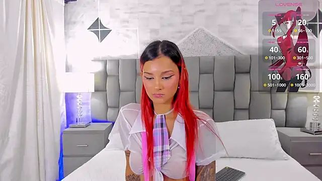 Snapshot of CinthiaCollins chatting on December 2024 02:41:01 AM CinthiaCollins online show from December 2024 02:41:01 AM