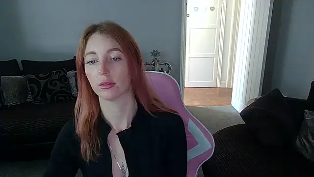 Snapshot of Red_firesquirt chatting on April 2026 11:19:02 AM Red firesquirt online show from April 2026 11:19:02 AM