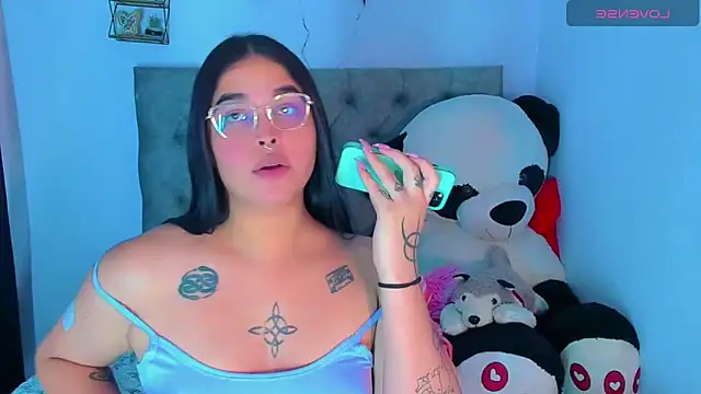 mabellfox online show from October 2025 05:24:01 PM