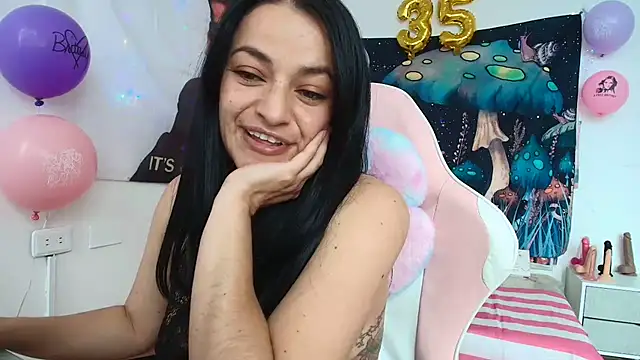 Snapshot of LovelyAzucena chatting on May 2026 02:36:02 PM LovelyAzucena online show from May 2026 02:36:02 PM