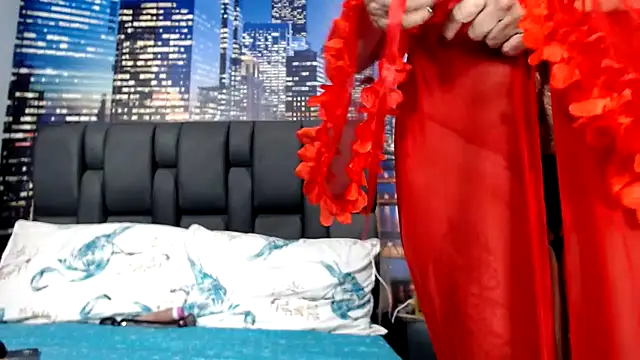 Lucy mature8 online show from February 2026 05:44:01 PM