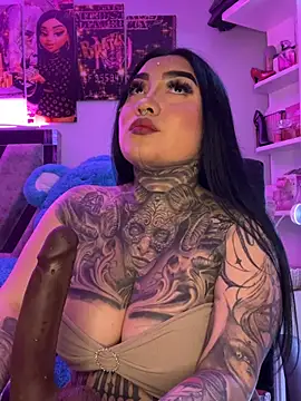 CloeeBeckam online show from February 2026 07:16:01 AM