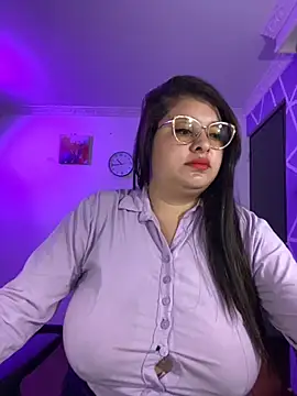 MiiaaJoness online show from November 2025 03:45:01 PM