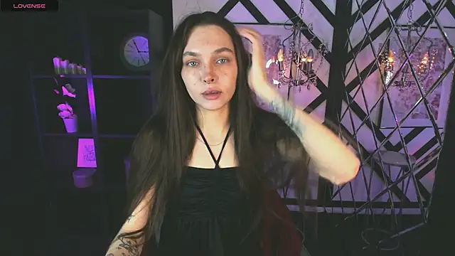Snapshot of ChloeSunny chatting on May 2026 05:46:02 AM ChloeSunny online show from May 2026 05:46:02 AM