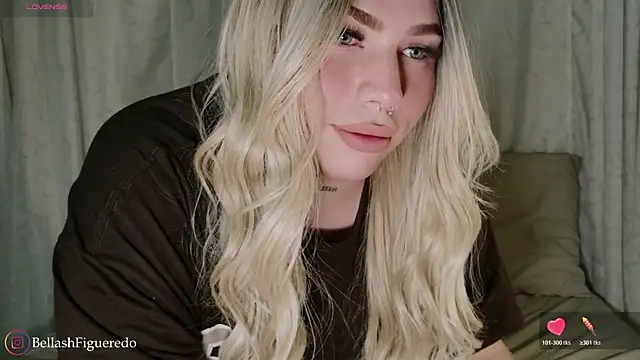 IsabellaFigueredo   online show from October 2025 11:20:01 PM