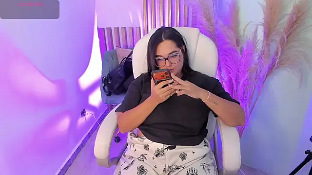 CelesteBrucee online show from January 2026 08:21:02 PM