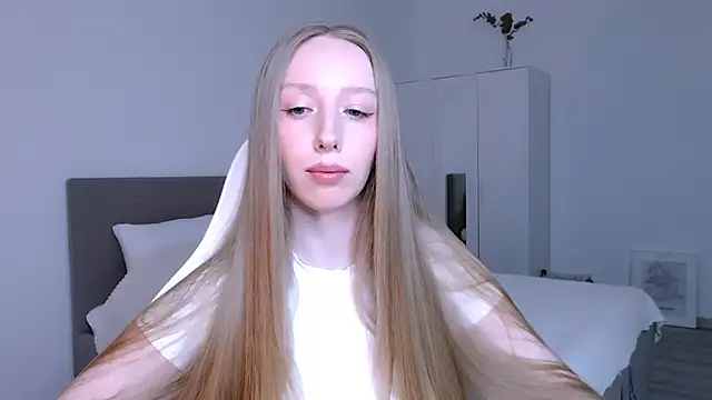 Luna insniity online show from January 2026 08:36:01 PM