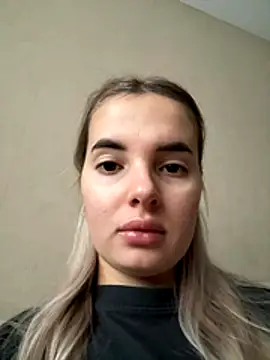 Donna Evans online show from November 2025 03:06:02 AM