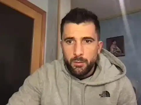 Snapshot of alex877x chatting on January 2025 08:15:02 AM alex877x online show from January 2025 08:15:02 AM