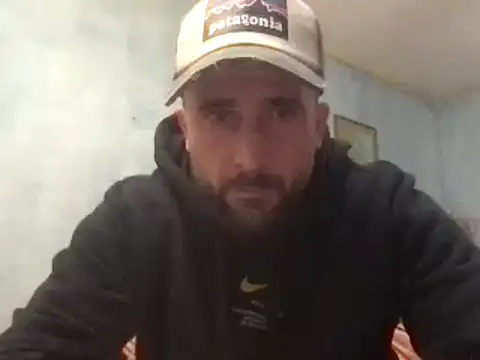 Snapshot of alex877x chatting on January 2025 05:12:02 PM alex877x online show from January 2025 05:12:02 PM