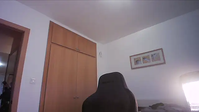 alex877x online show from December 2025 01:05:02 PM