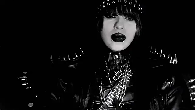 XXIOUX online show from July 2026 08:19:02 PM
