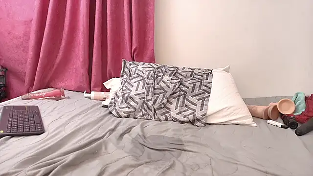 Snapshot of julia_sweet_1 chatting on January 2026 11:30:02 PM julia sweet 1 online show from January 2026 11:30:02 PM