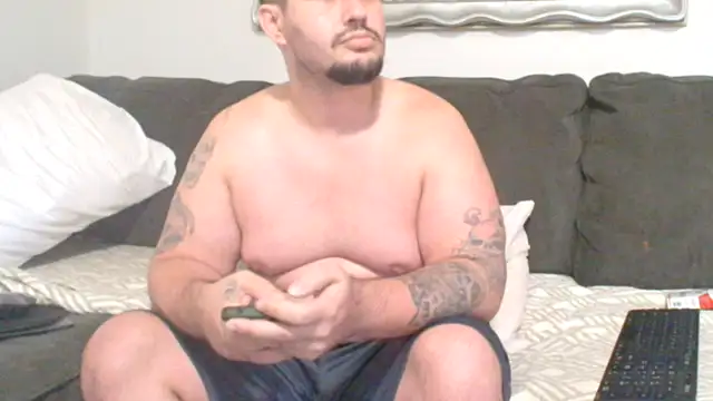 Snapshot of Badcuzwefun187 chatting on April 2026 06:44:02 PM Badcuzwefun187 online show from April 2026 06:44:02 PM