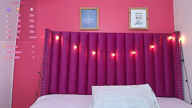 littlee emilyy  online show from January 2025 03:05:02 AM